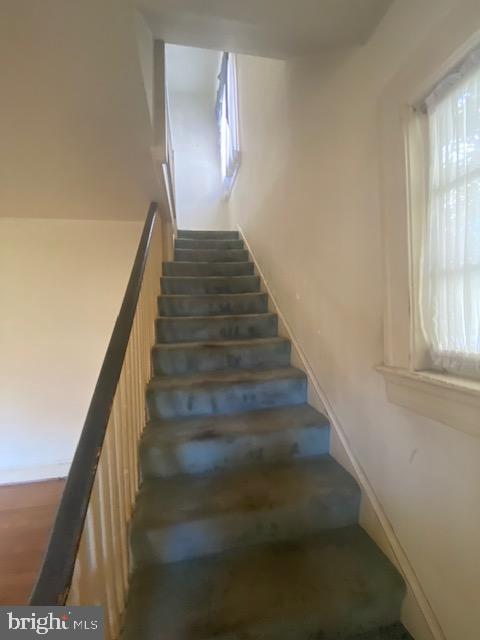 7710 Chatham Road Chevy Chase, MD 20815 - Photo 19 of 40 a view of entryway