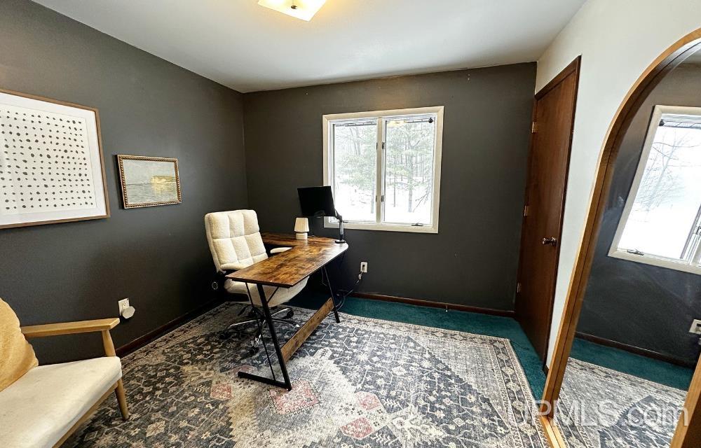 1041 Allouez Road Marquette, MI 49855 - Photo 25 of 38