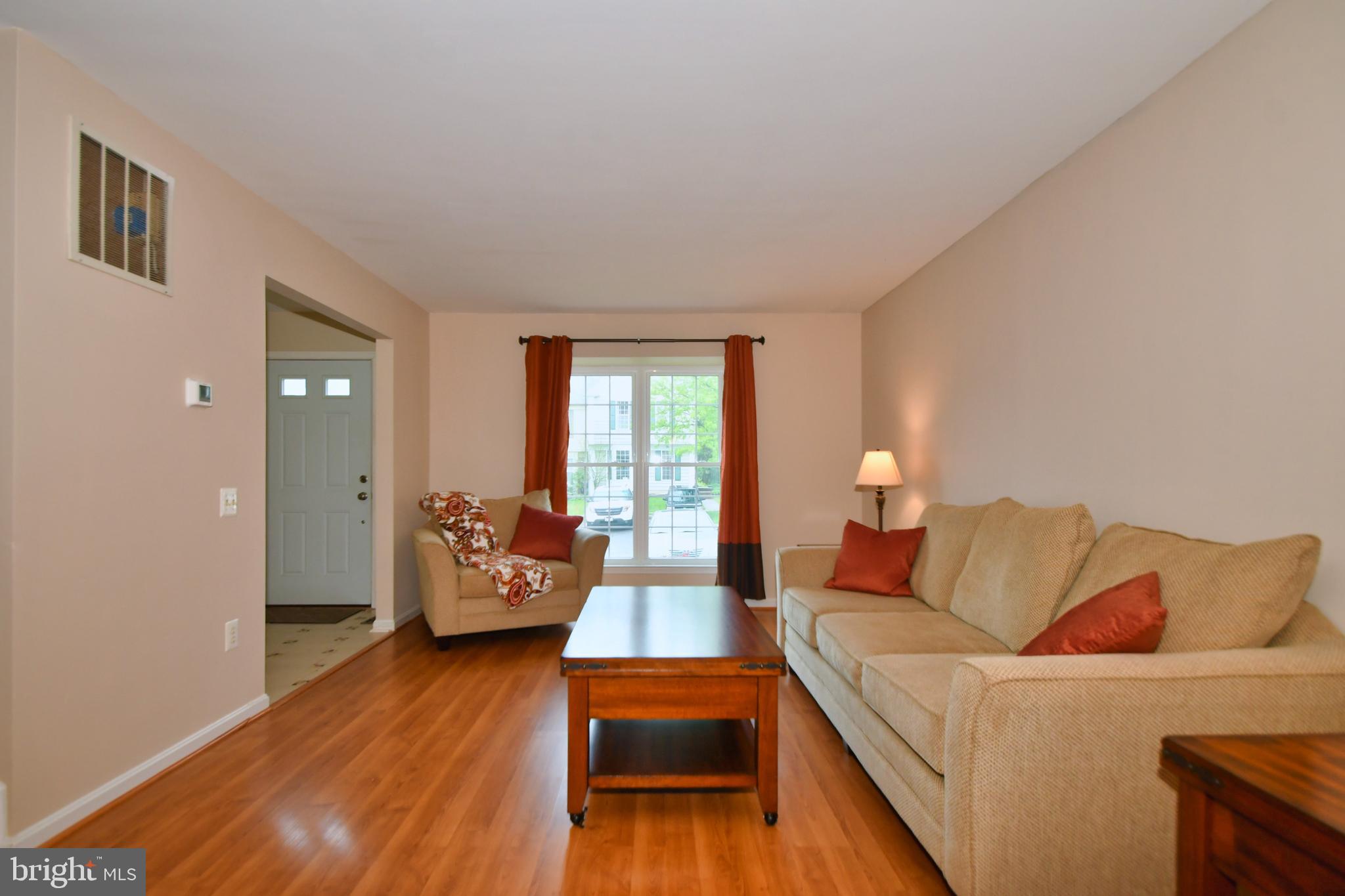 Beautiful Well-Maintained Flooring