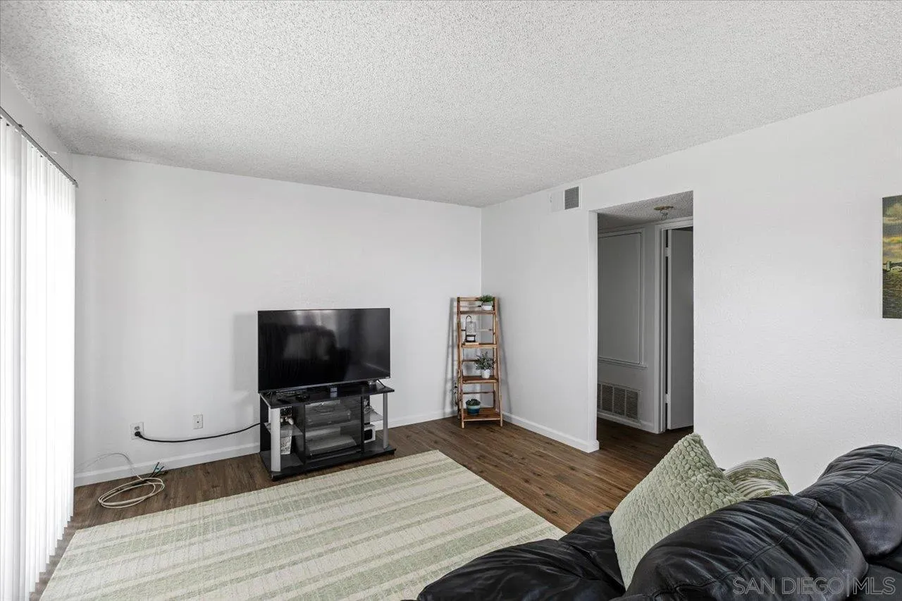 868 South Rancho Santa Fe Road, Unit A San Marcos, CA 92078 - Photo 6 of 24