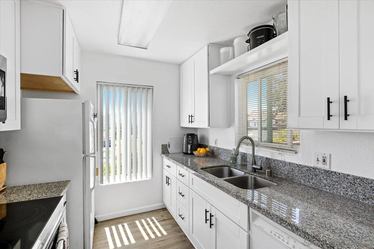 868 South Rancho Santa Fe Road, Unit A San Marcos, CA 92078 - Photo 9 of 24
