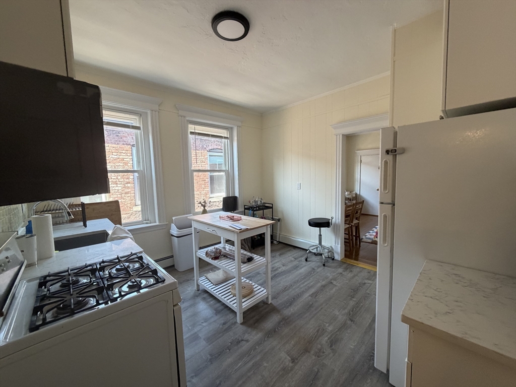 40 Grove Street, Unit 8 Boston, MA 02114 - Photo 4 of 18