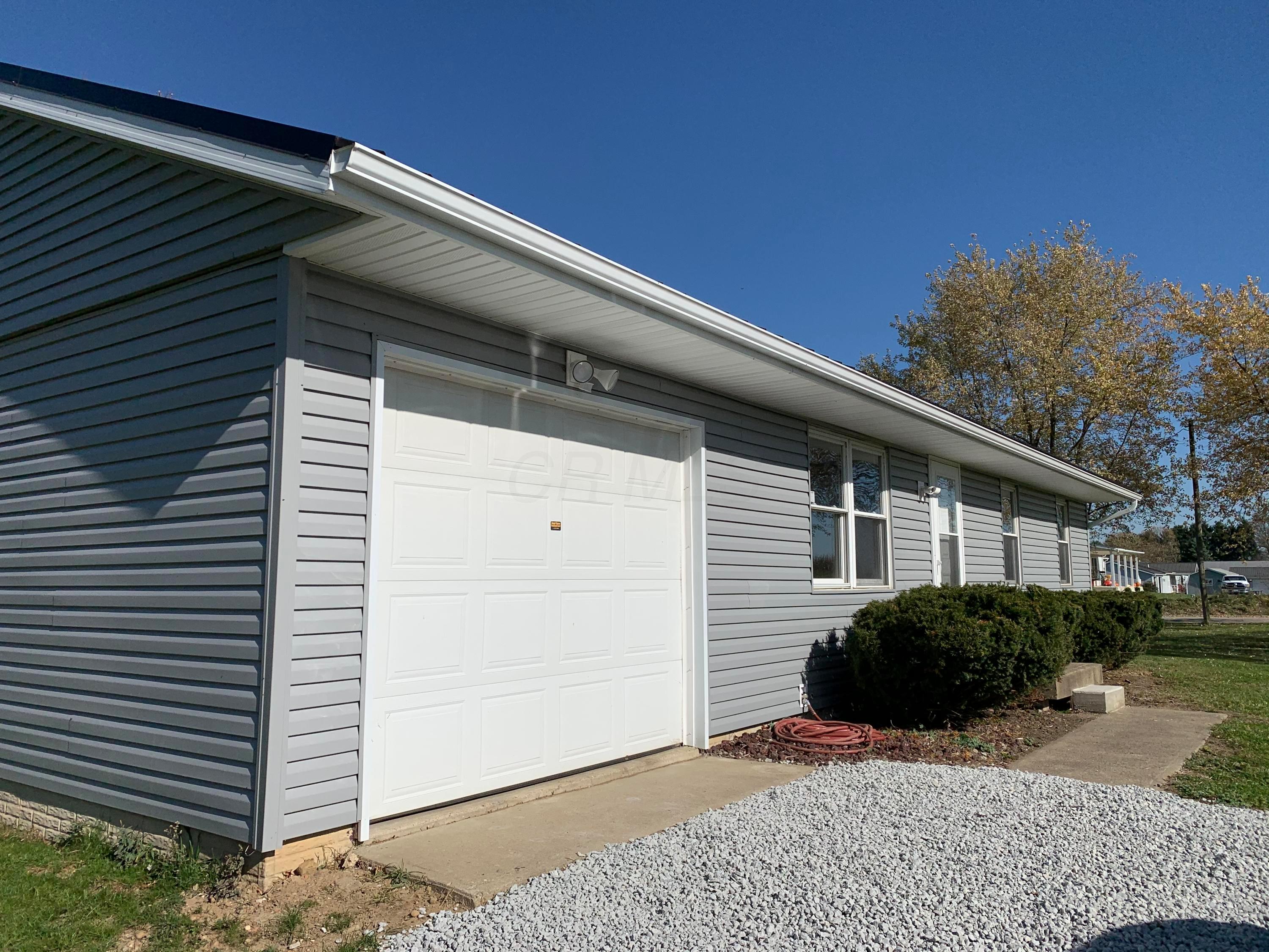 7521 Ridge Road Fredericktown, OH 43019 - Photo 3 of 28 Gallery Image 3