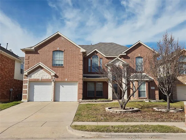 $530,000 | 5207 West Cove Way, Grand Prairie, TX 75052