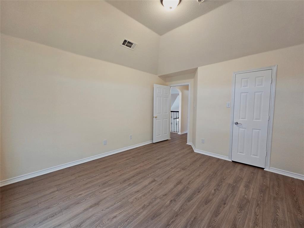5207 West Cove Way Grand Prairie, TX 75052 - Photo 23 of 28