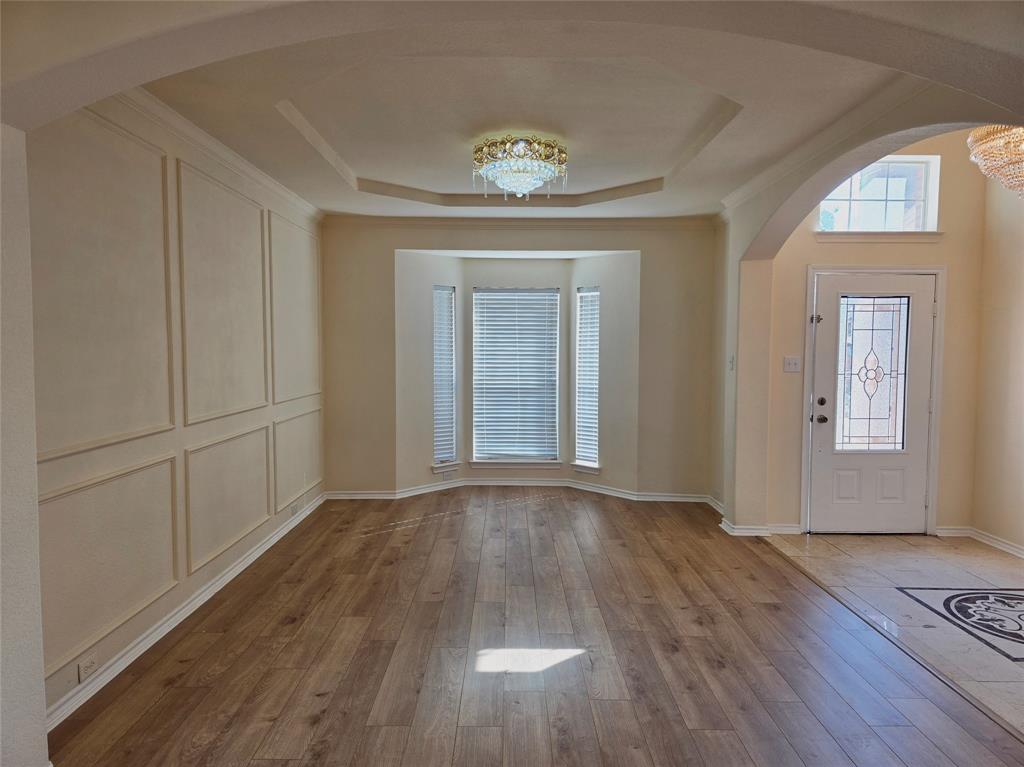 5207 West Cove Way Grand Prairie, TX 75052 - Photo 4 of 28
