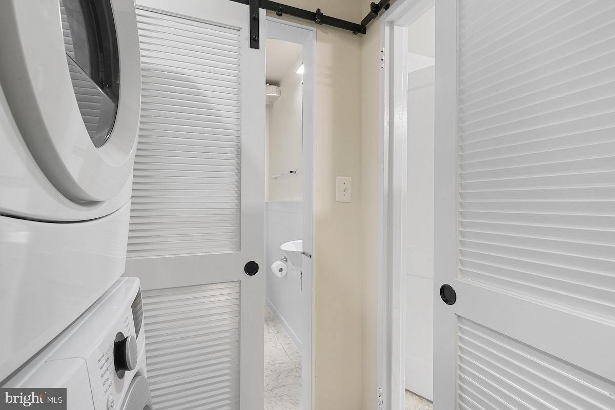 9003 Manchester Road, Unit 9003 Silver Spring, MD 20901 - Photo 36 of 53 a bathroom with a shower