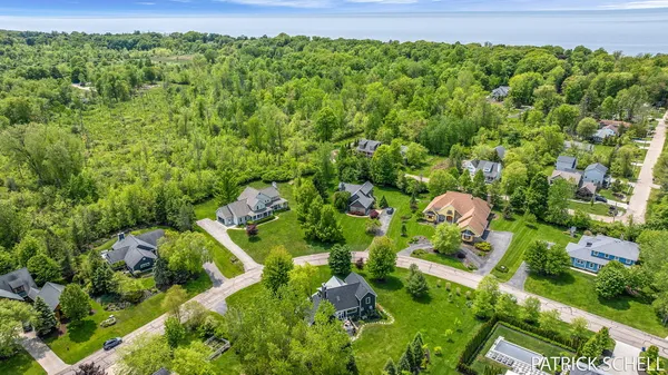 $1,084,000 | 728 Wilderness Ridge Drive, Douglas, MI 49406