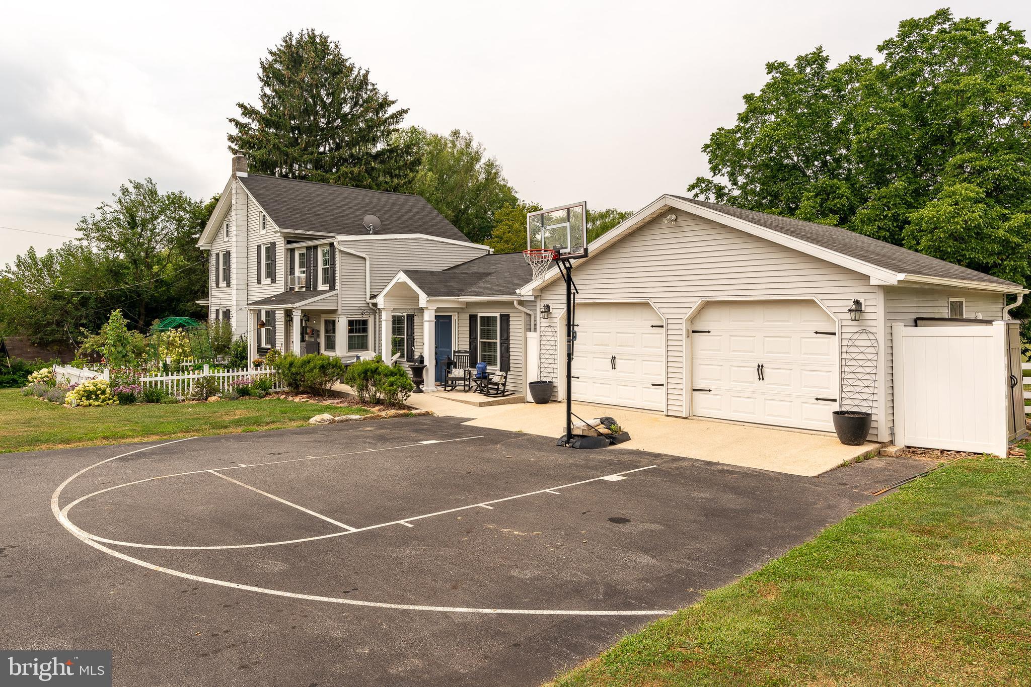 156 Blue Stone Road York, PA 17406 - Photo 2 of 50 Gallery Image 2