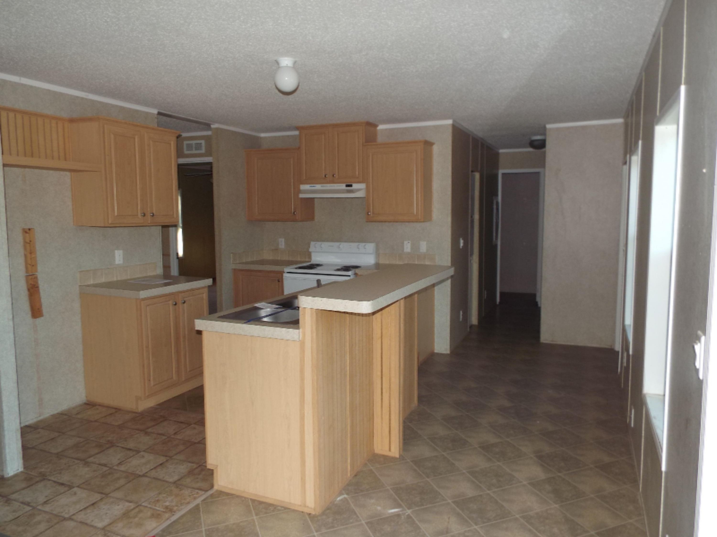 1013 East Madison Road Hart, MI 49420 - Photo 5 of 9 Kitchen