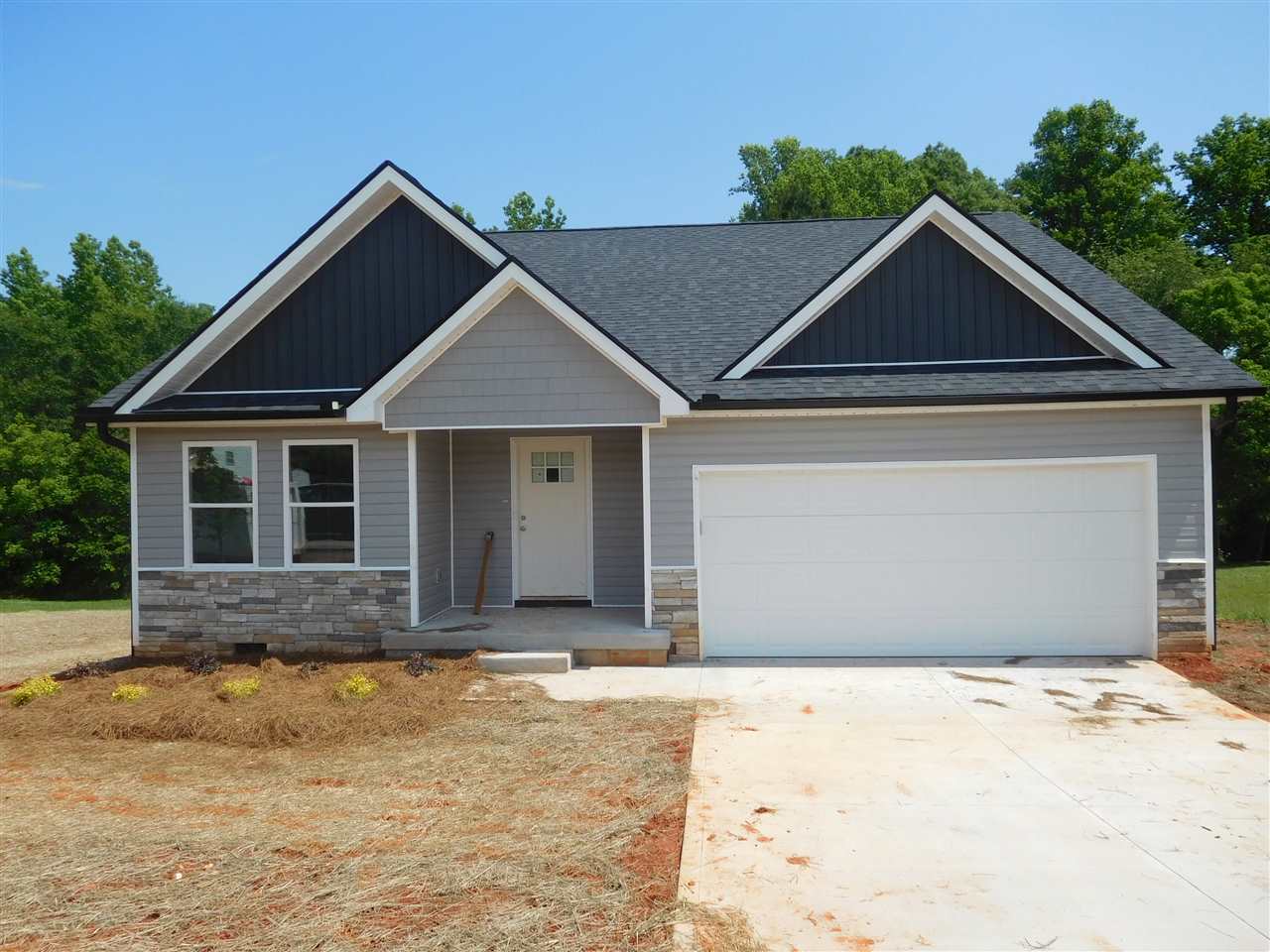 190 Maple Tree Lane Cowpens, SC 29330 - Photo 1 of 10 Gallery Image 1