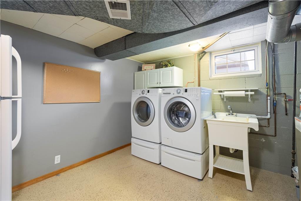 2701 College Park Road Allison Park, PA 15101 - Photo 23 of 29 a utility room with dryer and washer