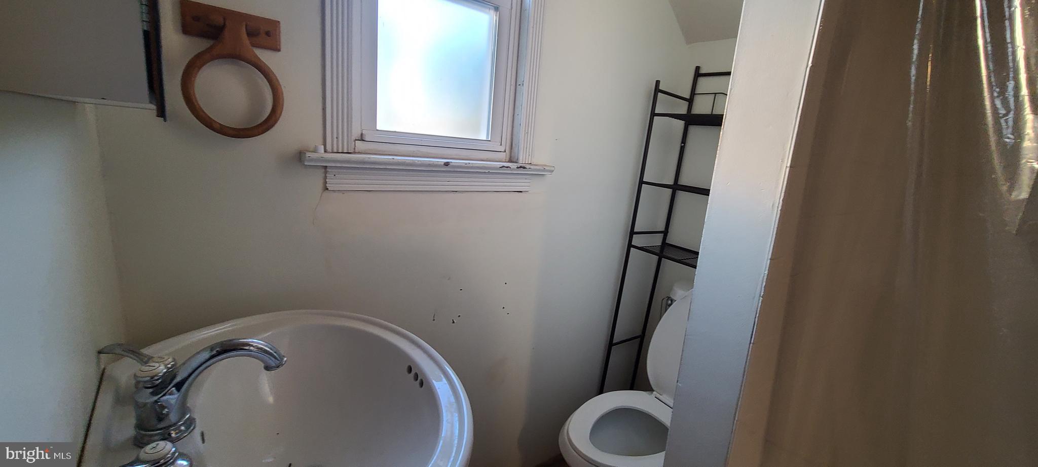 39 East 2nd Avenue Runnemede, NJ 08078 - Photo 21 of 34