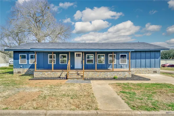$349,900 | 503 Perkins Street, Franklin, TX 77856