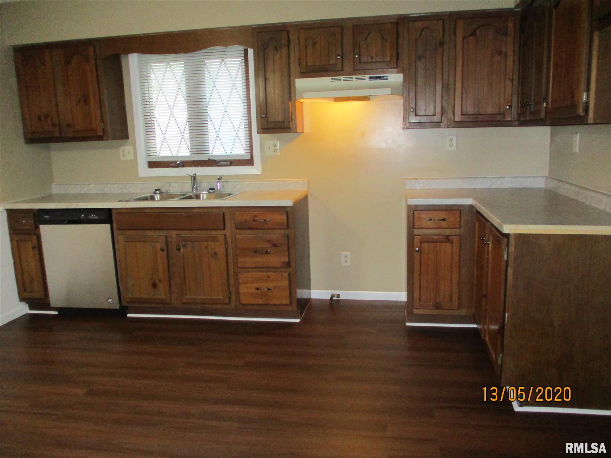 14117 St Joseph Road Athens, IL 62613 - Photo 2 of 14 Gallery Image 2