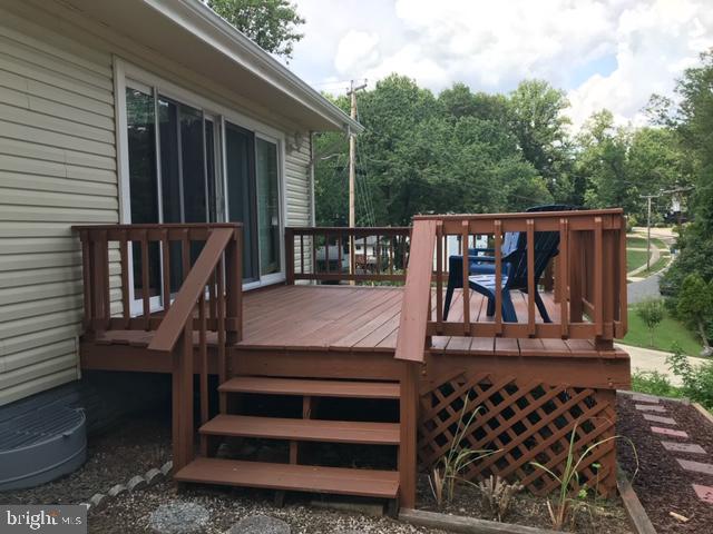 6337 Alberta Street Springfield, VA 22152 - Photo 24 of 25 Rear Exterior