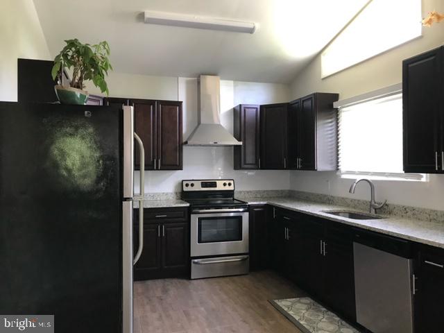 6337 Alberta Street Springfield, VA 22152 - Photo 8 of 25 Kitchen