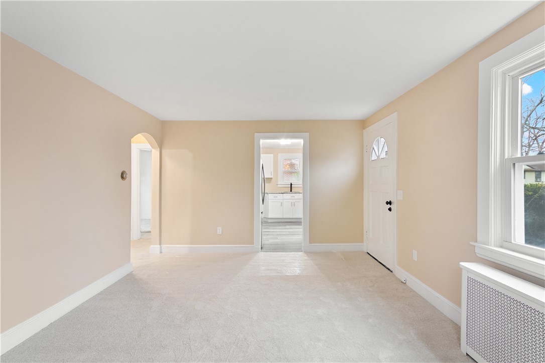 396 Elm Street Warwick, RI 02888 - Photo 9 of 29