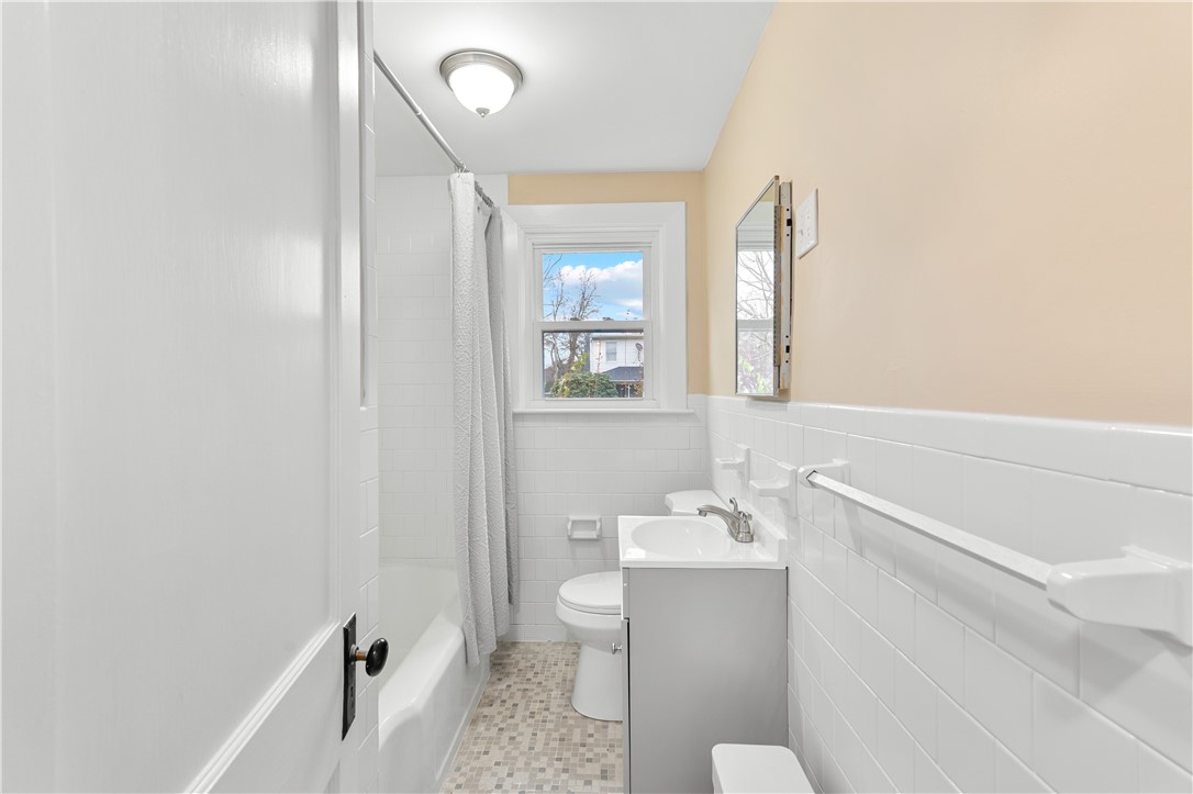 396 Elm Street Warwick, RI 02888 - Photo 10 of 29