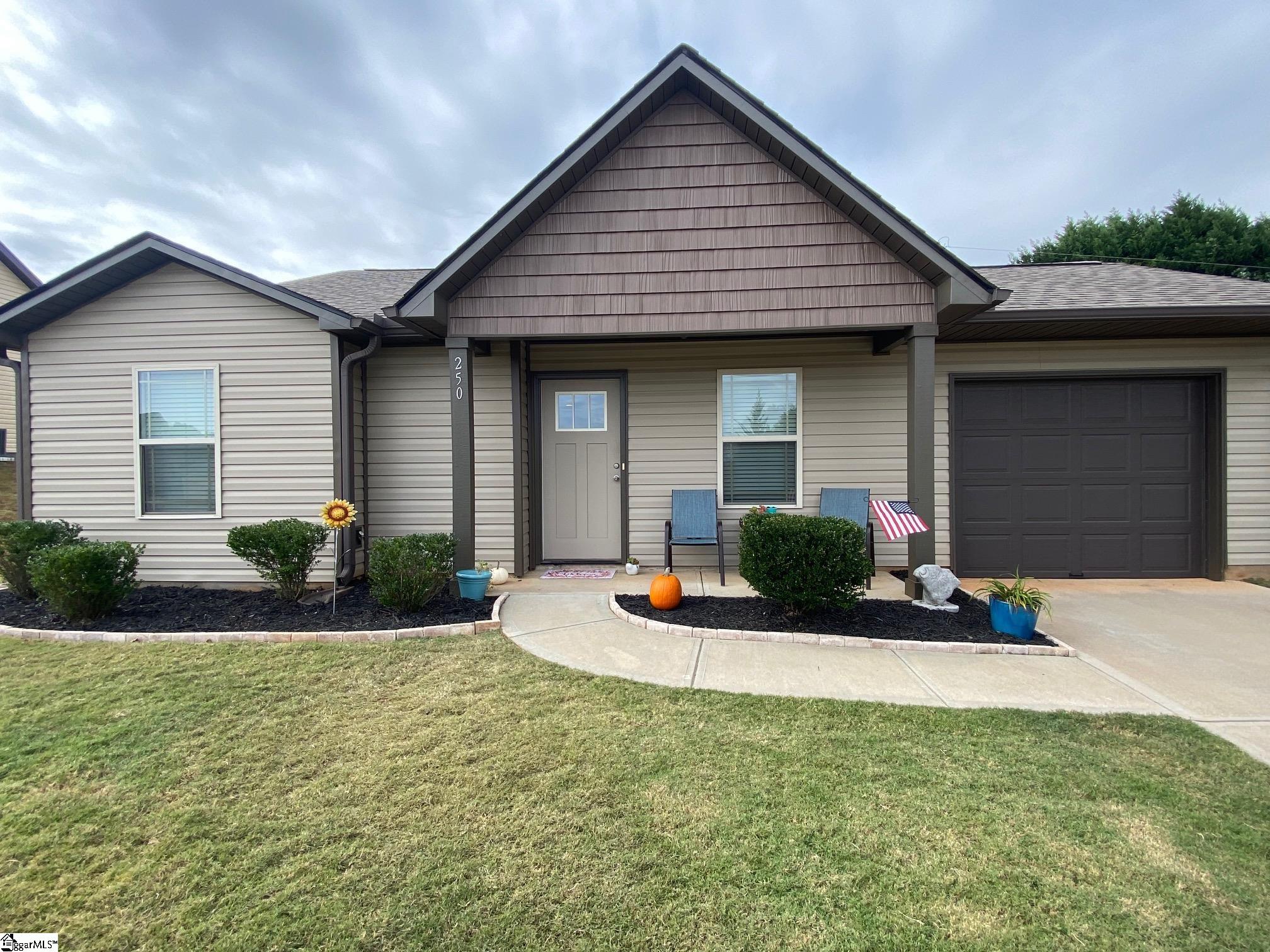 250 Ranier Drive Inman, SC 29349 - Photo 1 of 19