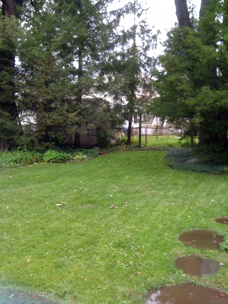 2013 Green Ridge Street Dunmore, PA 18512 - Photo 19 of 28 Gallery Image 19