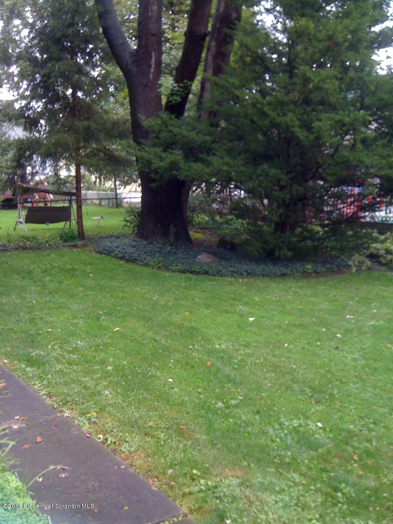 2013 Green Ridge Street Dunmore, PA 18512 - Photo 20 of 28 Gallery Image 20