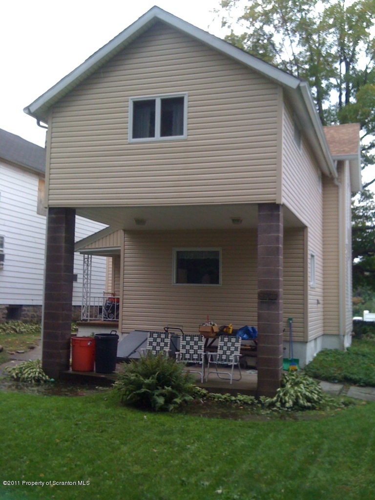 2013 Green Ridge Street Dunmore, PA 18512 - Photo 2 of 28 Gallery Image 2