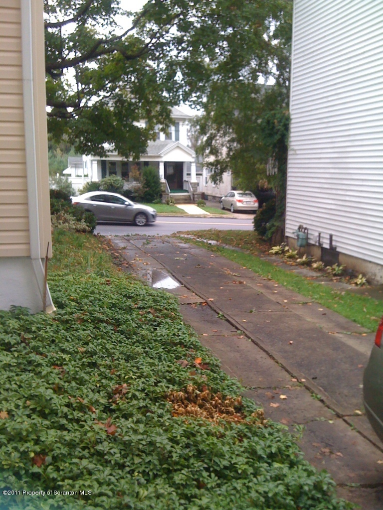 2013 Green Ridge Street Dunmore, PA 18512 - Photo 22 of 28 Gallery Image 22