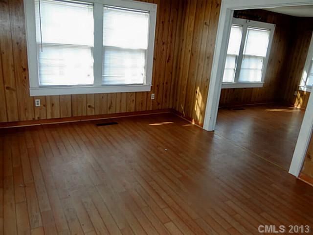 534 Hardin Road Dallas, NC 28034 - Photo 5 of 12 Gallery Image 5
