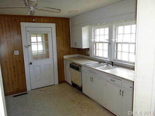 534 Hardin Road Dallas, NC 28034 - Photo 9 of 12 Gallery Image 9