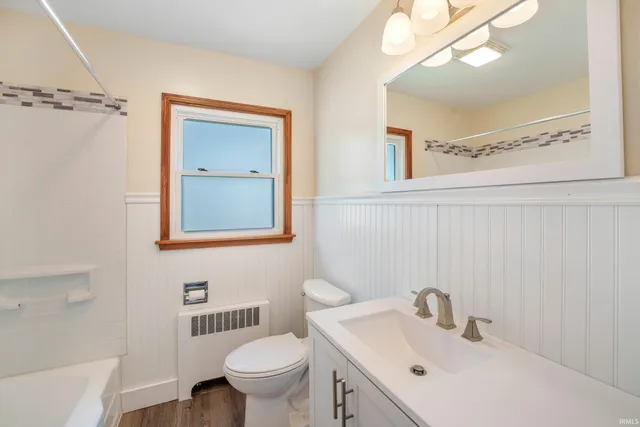 $1,600 | 128 Manor Avenue, Elkhart, IN 46516