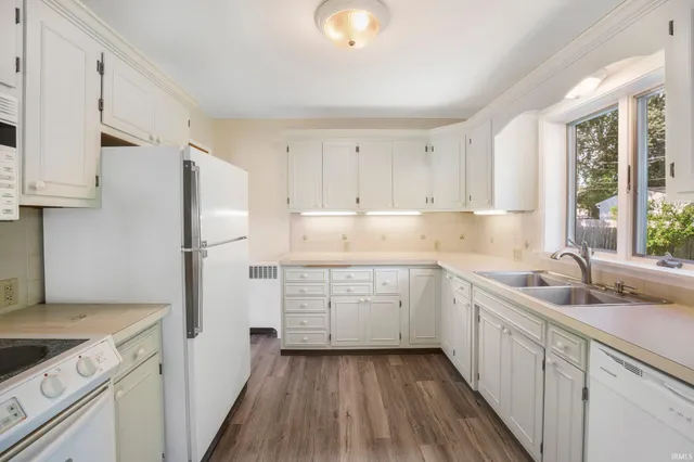 $1,600 | 128 Manor Avenue, Elkhart, IN 46516