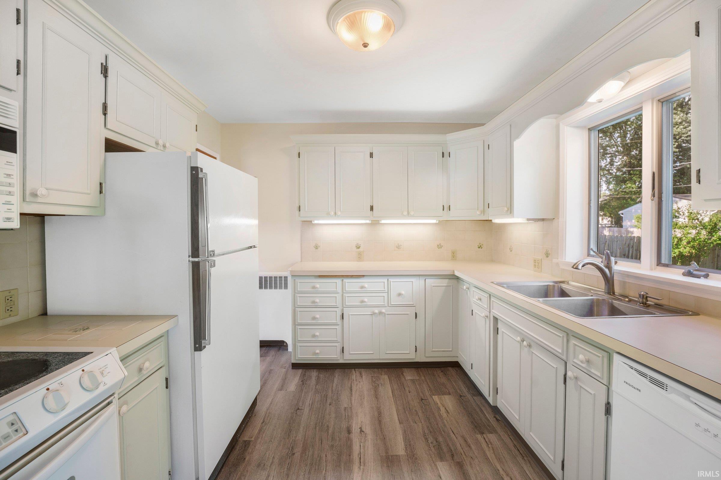 128 Manor Avenue Elkhart, IN 46516 - Photo 6 of 22