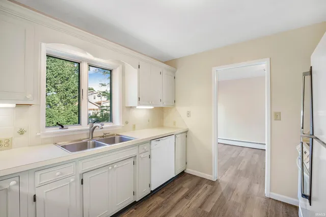 $1,600 | 128 Manor Avenue, Elkhart, IN 46516