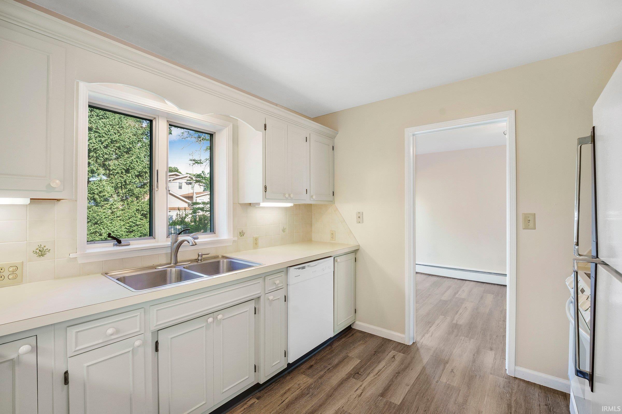 128 Manor Avenue Elkhart, IN 46516 - Photo 7 of 22