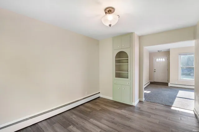 $1,600 | 128 Manor Avenue, Elkhart, IN 46516