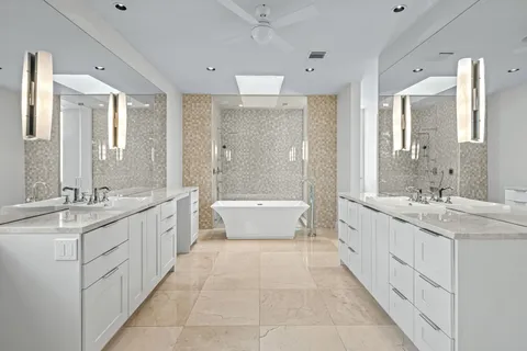 $1,299,000 | 2114 Potomac Drive, Unit A, Houston, TX 77057