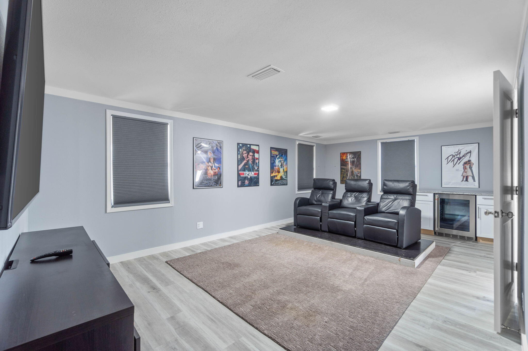 41 Solar Street Mary Esther, FL 32569 - Photo 20 of 40 a living room with furniture