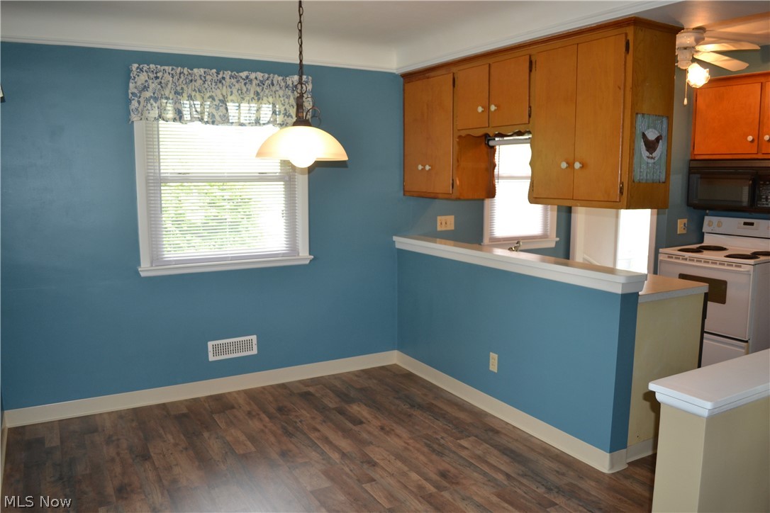 9520 Biddulph Road Cleveland, OH 44144 - Photo 7 of 19 Gallery Image 7