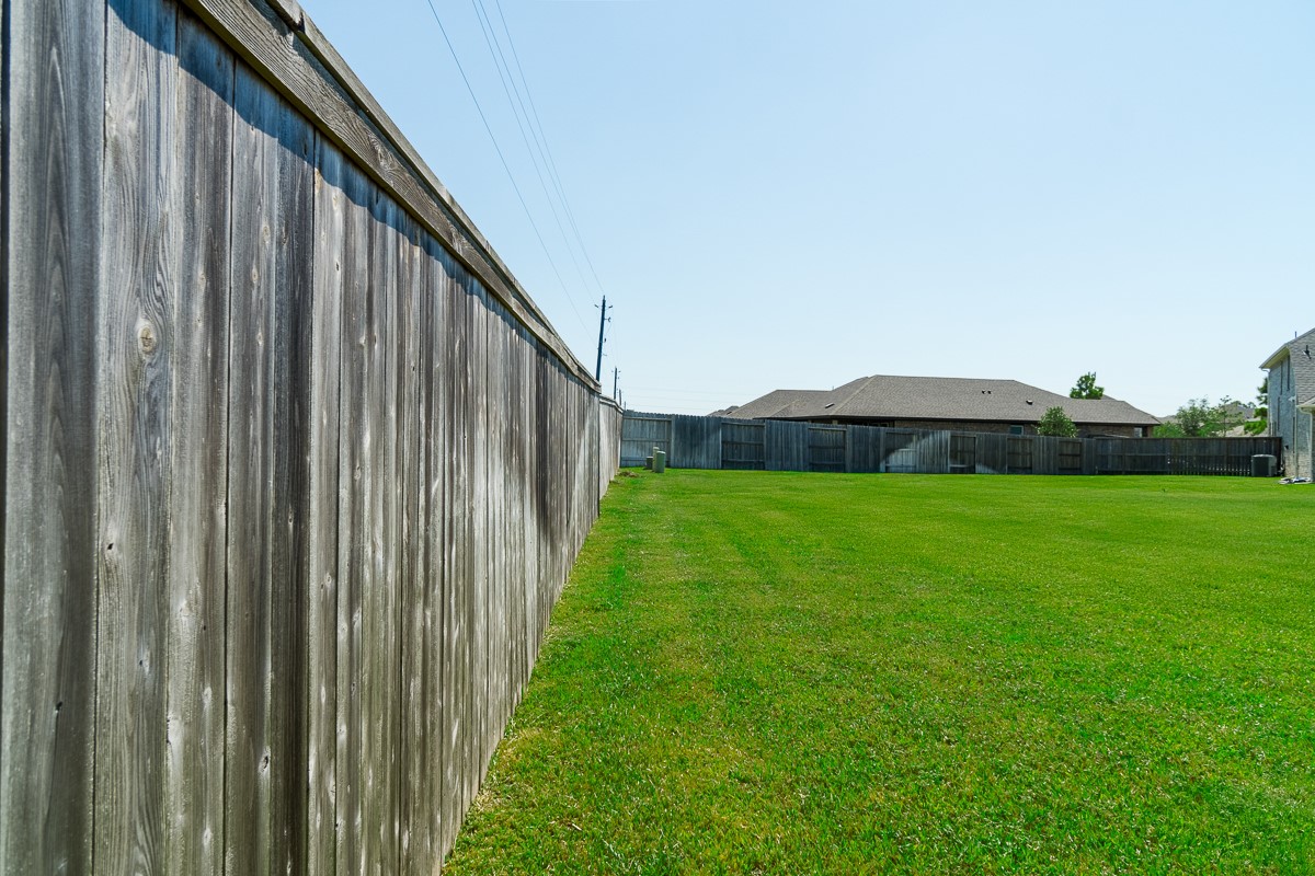 2617 Indigo Harvest Trail Pearland, TX 77089 - Photo 5 of 32 a view of garden with tall trees