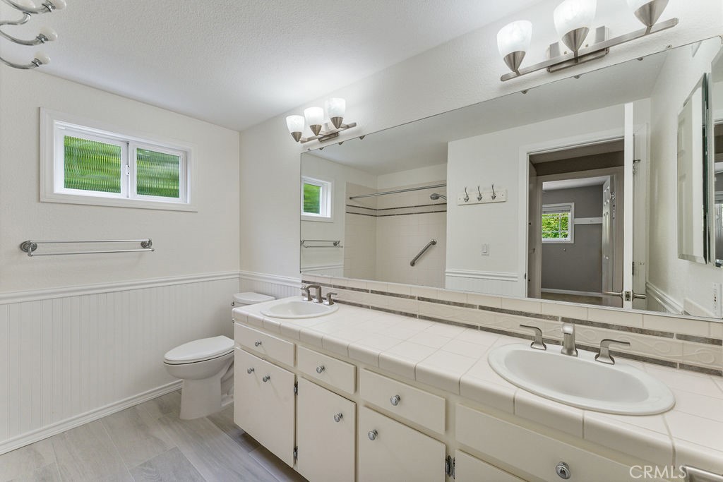 25352 Hugo Road Laguna Niguel, CA 92677 - Photo 21 of 31 Double sink bathroom