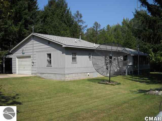 8059 Riley Road Farwell, MI 48622 - Photo 1 of 7 1767531.JPG
