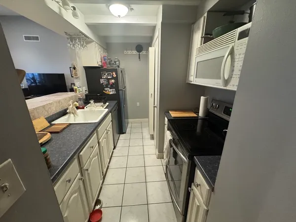 $315,000 | 40 School Street, Unit 10, Haverhill, MA 01830