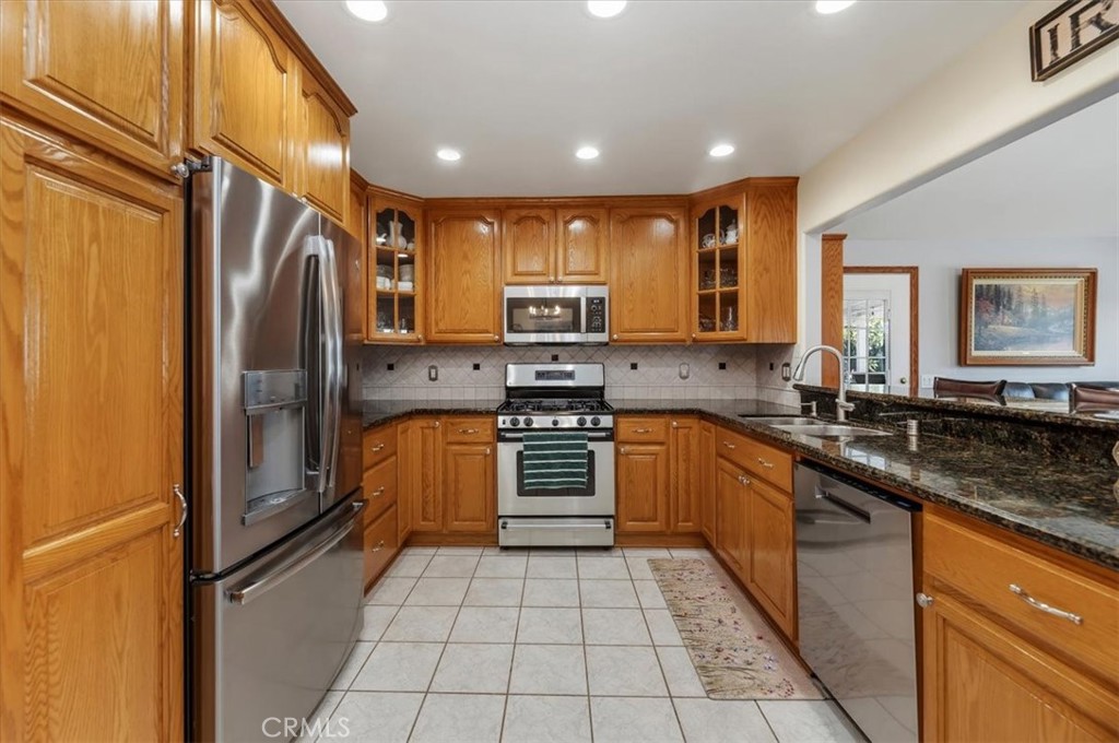 10283 Rouselle Drive Jurupa Valley, CA 91752 - Photo 12 of 35