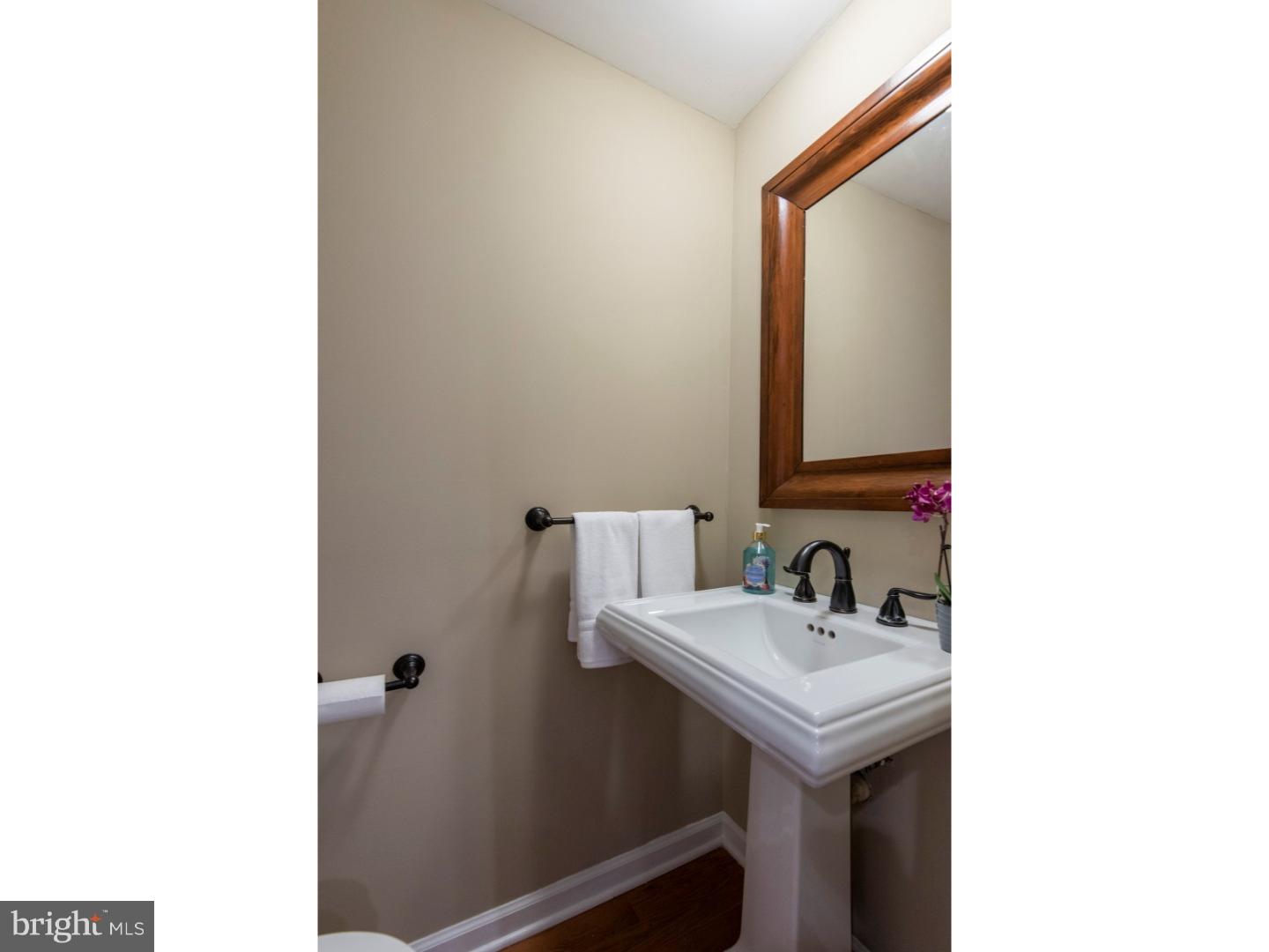 18 Rampart Drive Wayne, PA 19087 - Photo 4 of 25 Half Bath