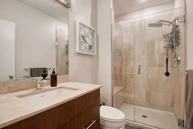 $600,000 | 1128 West Ardmore Avenue, Unit 1, Chicago, IL 60660