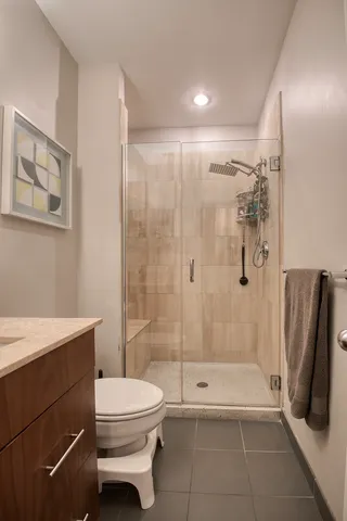 $600,000 | 1128 West Ardmore Avenue, Unit 1, Chicago, IL 60660