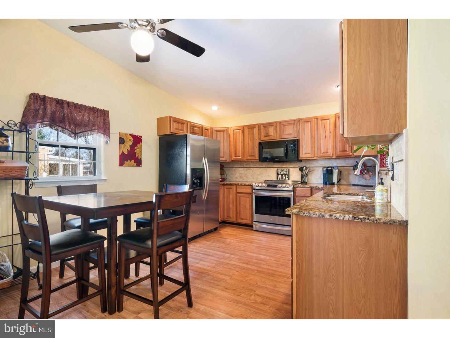 1175 Victoria Road Warminster, PA 18974 - Photo 12 of 25