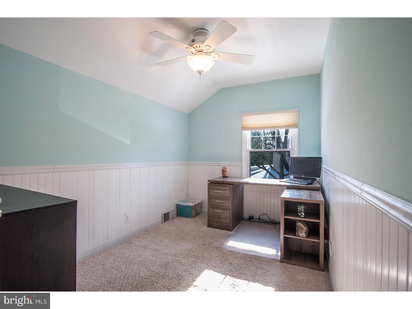 1175 Victoria Road Warminster, PA 18974 - Photo 17 of 25