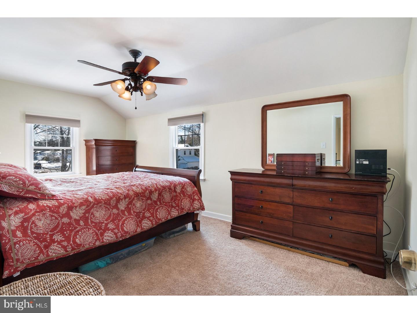 1175 Victoria Road Warminster, PA 18974 - Photo 21 of 25